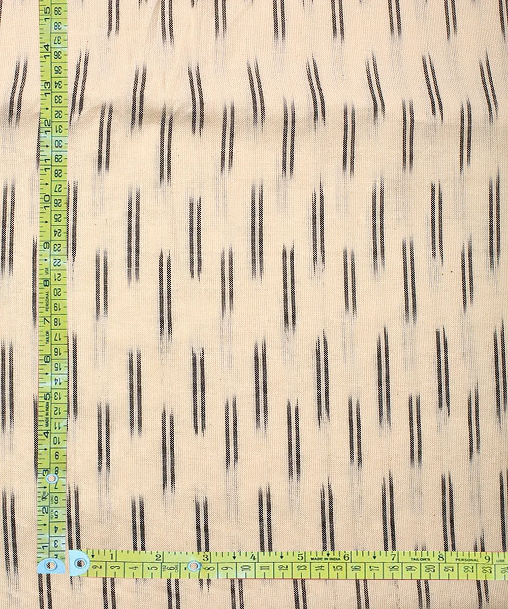 2.5 m Offwhite pochampally ikat handloom cotton fabric