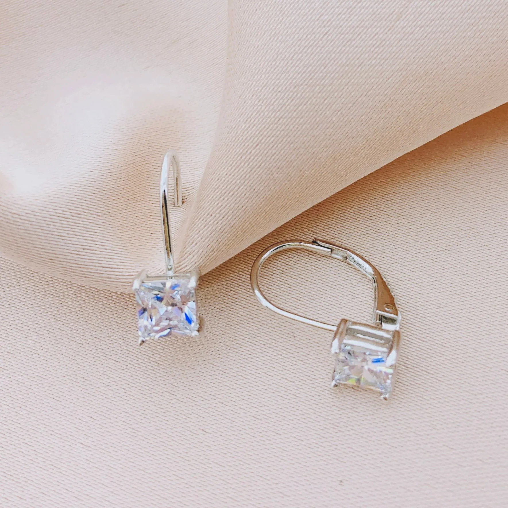 925 Silver Solitaire Round CZ Drop Earring