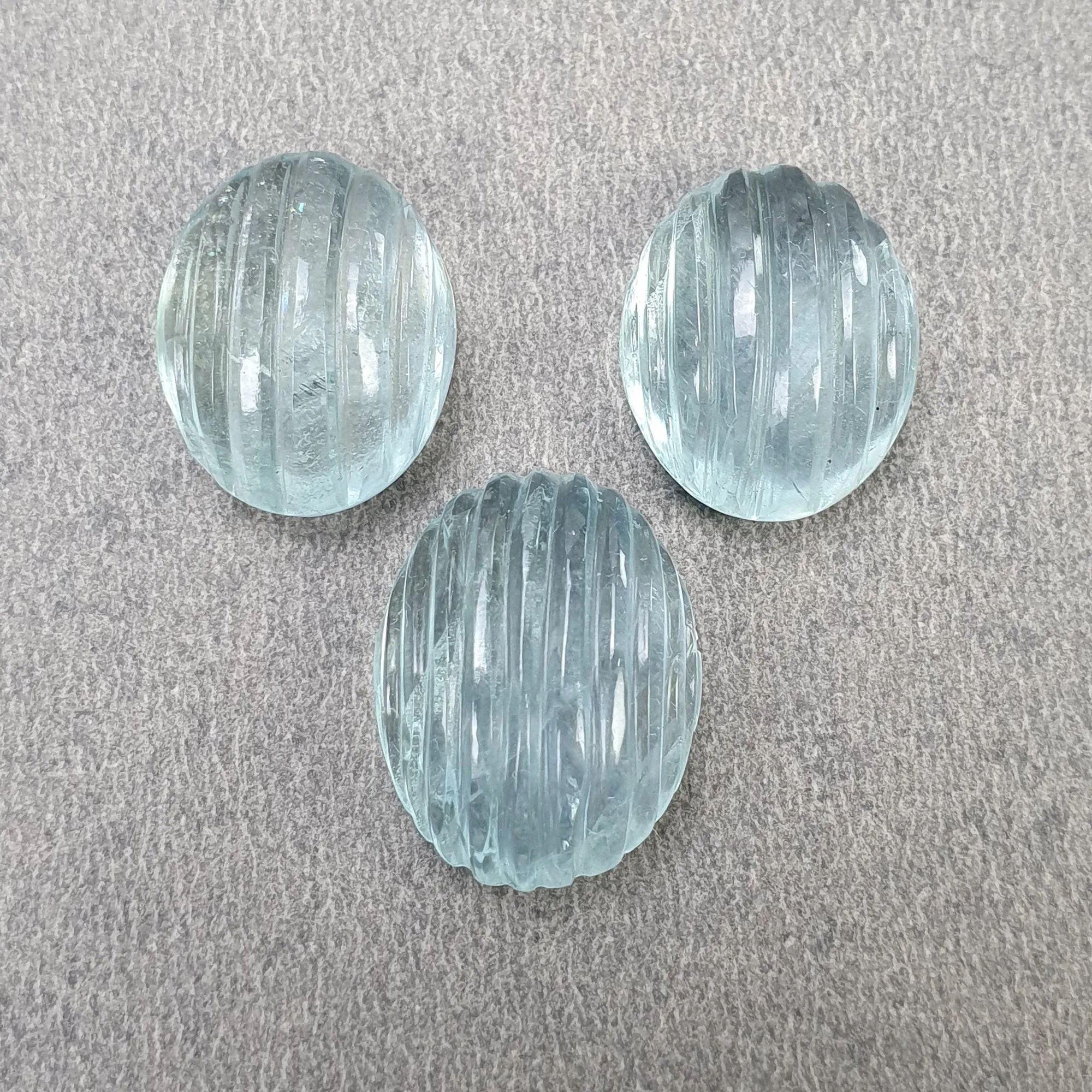 BLUE AQUAMARINE Gemstone Carving  : 34.00cts Natural Untreated Aqua Hand Carved Oval Shape 15.5*13mm - 18*14mm 3pcs (With Video)