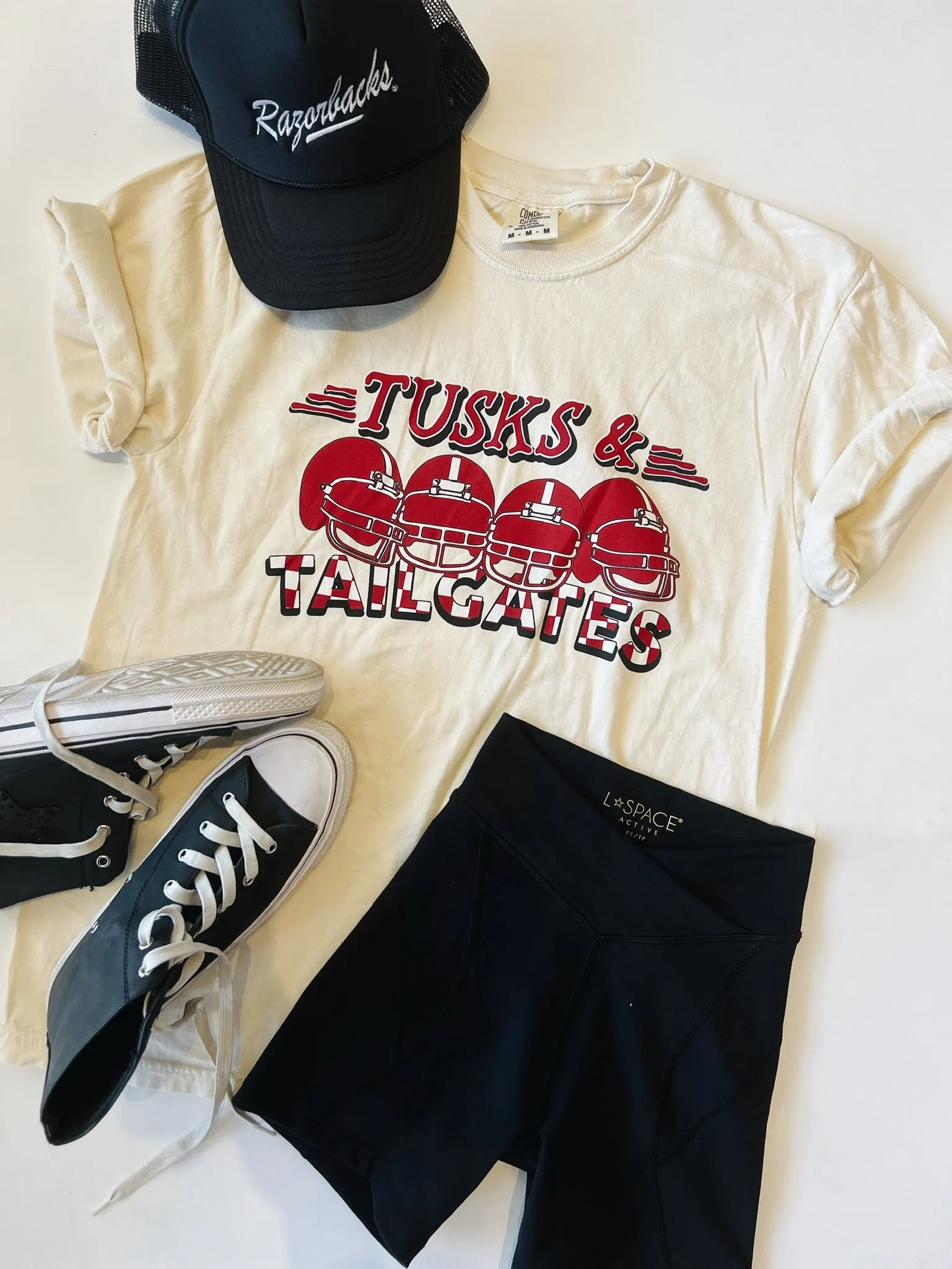 charlie southern: tusks and tailgate t shirt