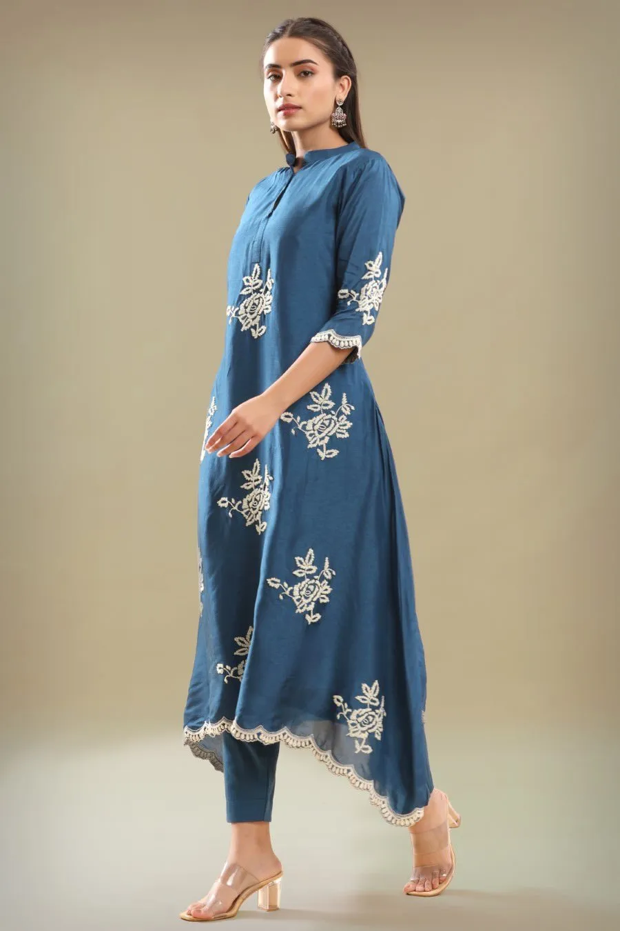 DarPantk Blue Embroidered A-line Kurta With