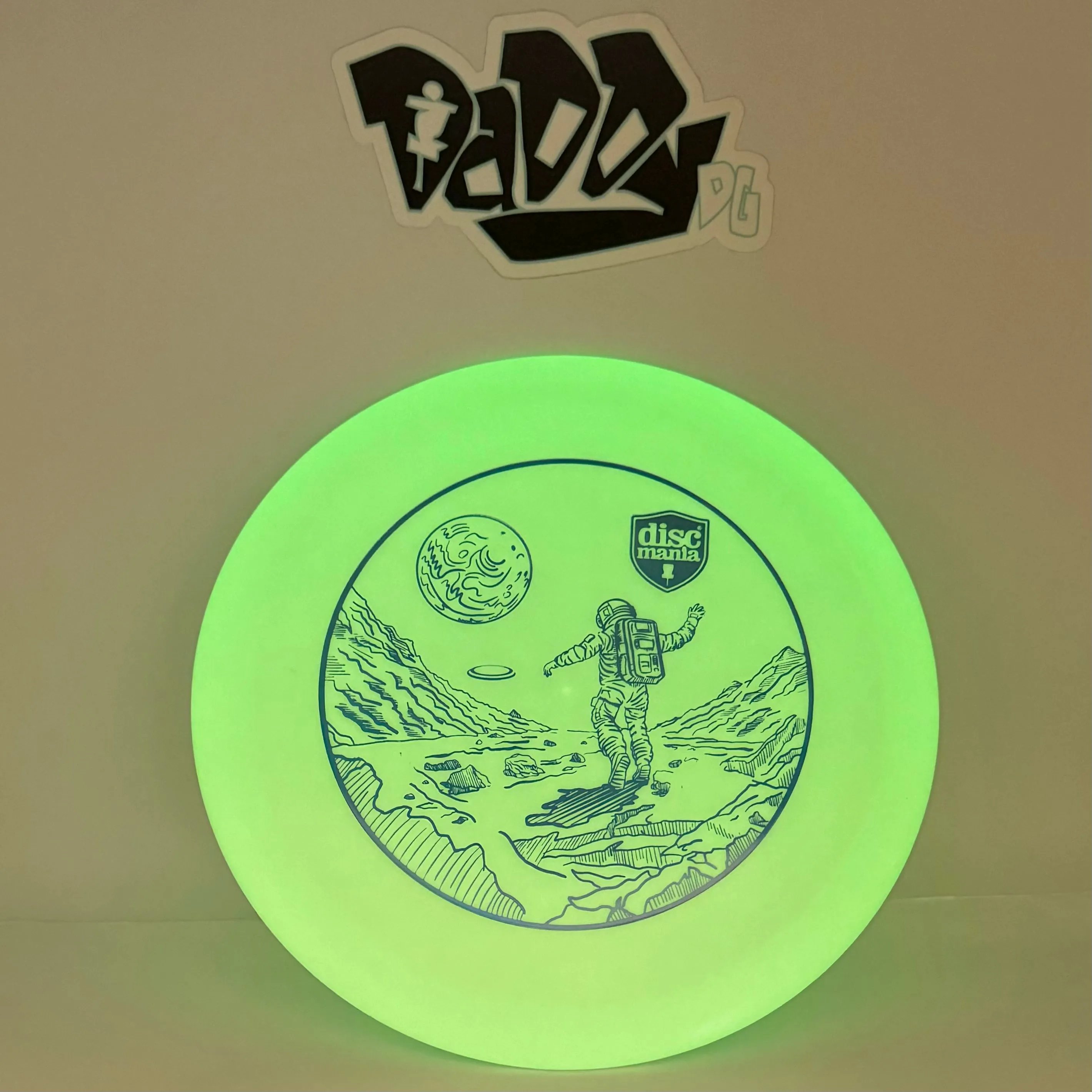 *NEW Discmania FD Glow Flex 2 D-Line Moonscape Fairway Driver