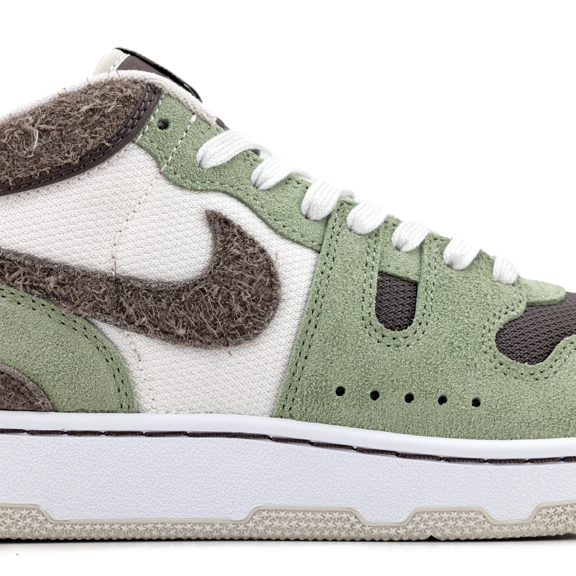 Nike Attack Oil Green FN0648-300